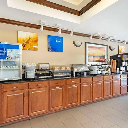 Comfort Inn & Suites Carneys Point Extérieur photo