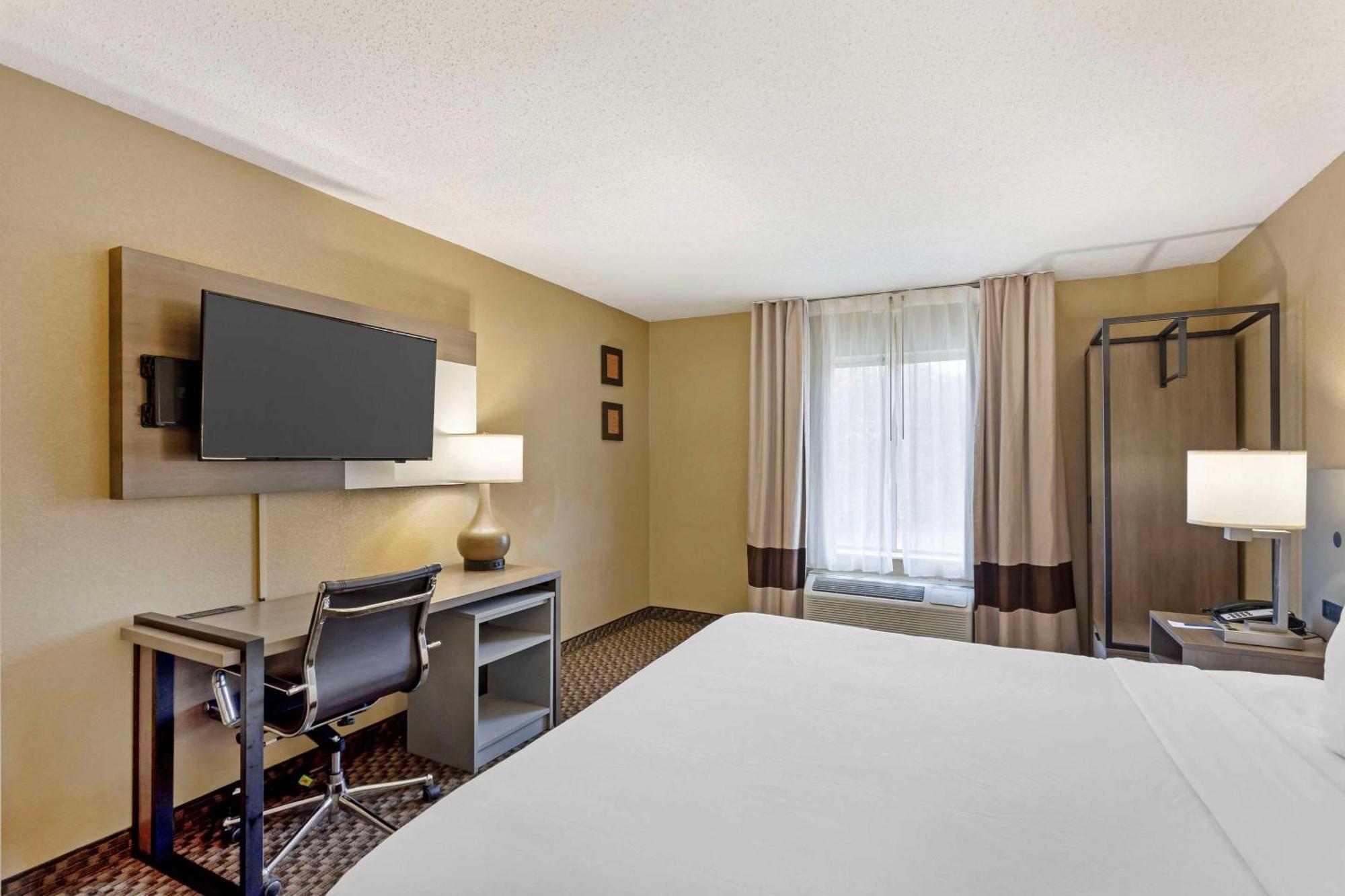 Comfort Inn & Suites Carneys Point Extérieur photo