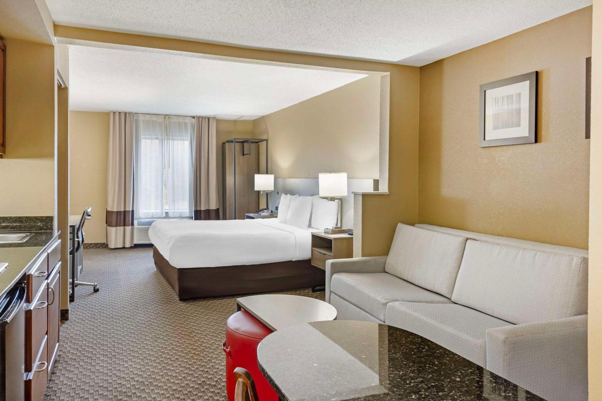 Comfort Inn & Suites Carneys Point Extérieur photo