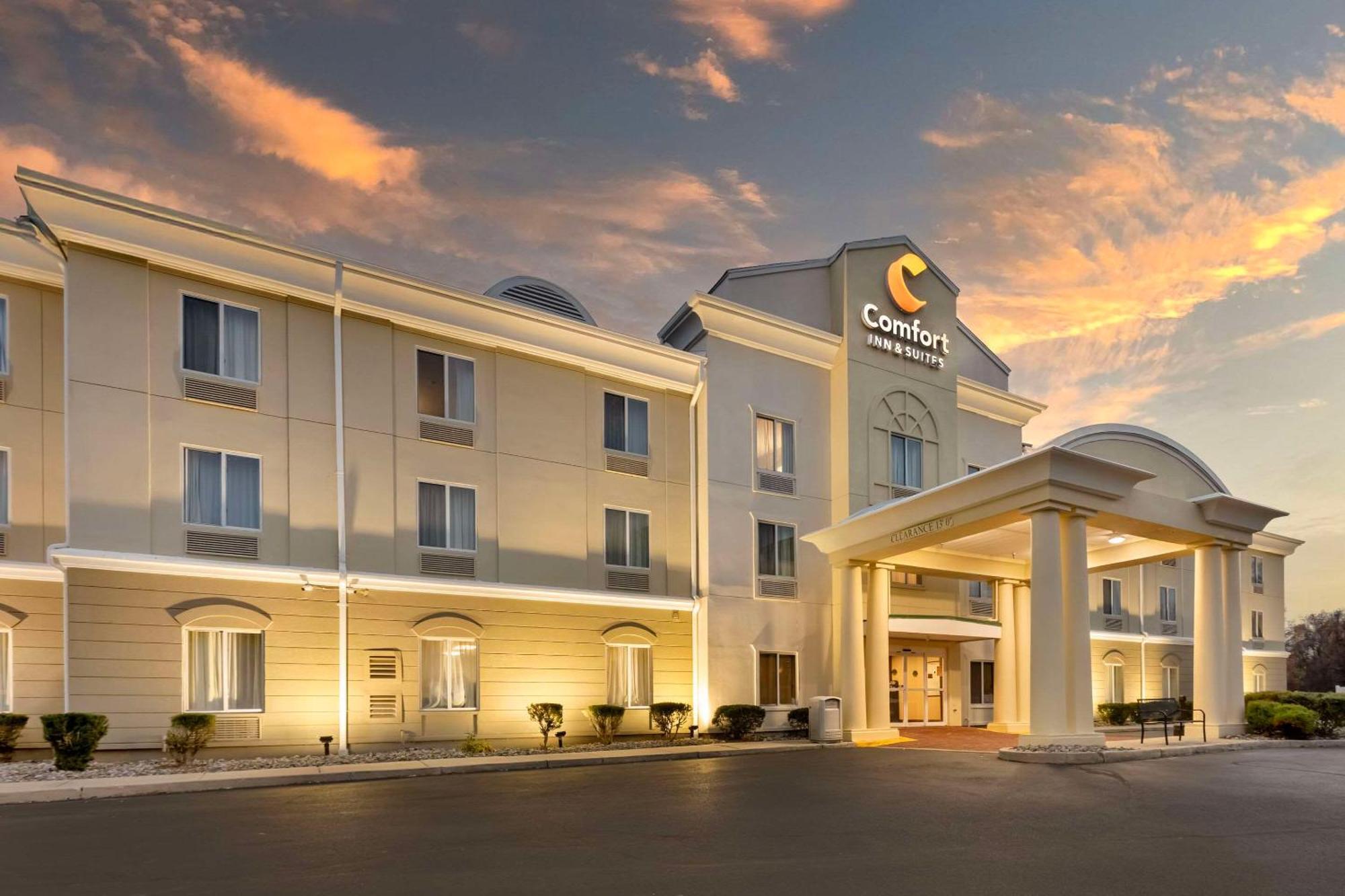 Comfort Inn & Suites Carneys Point Extérieur photo