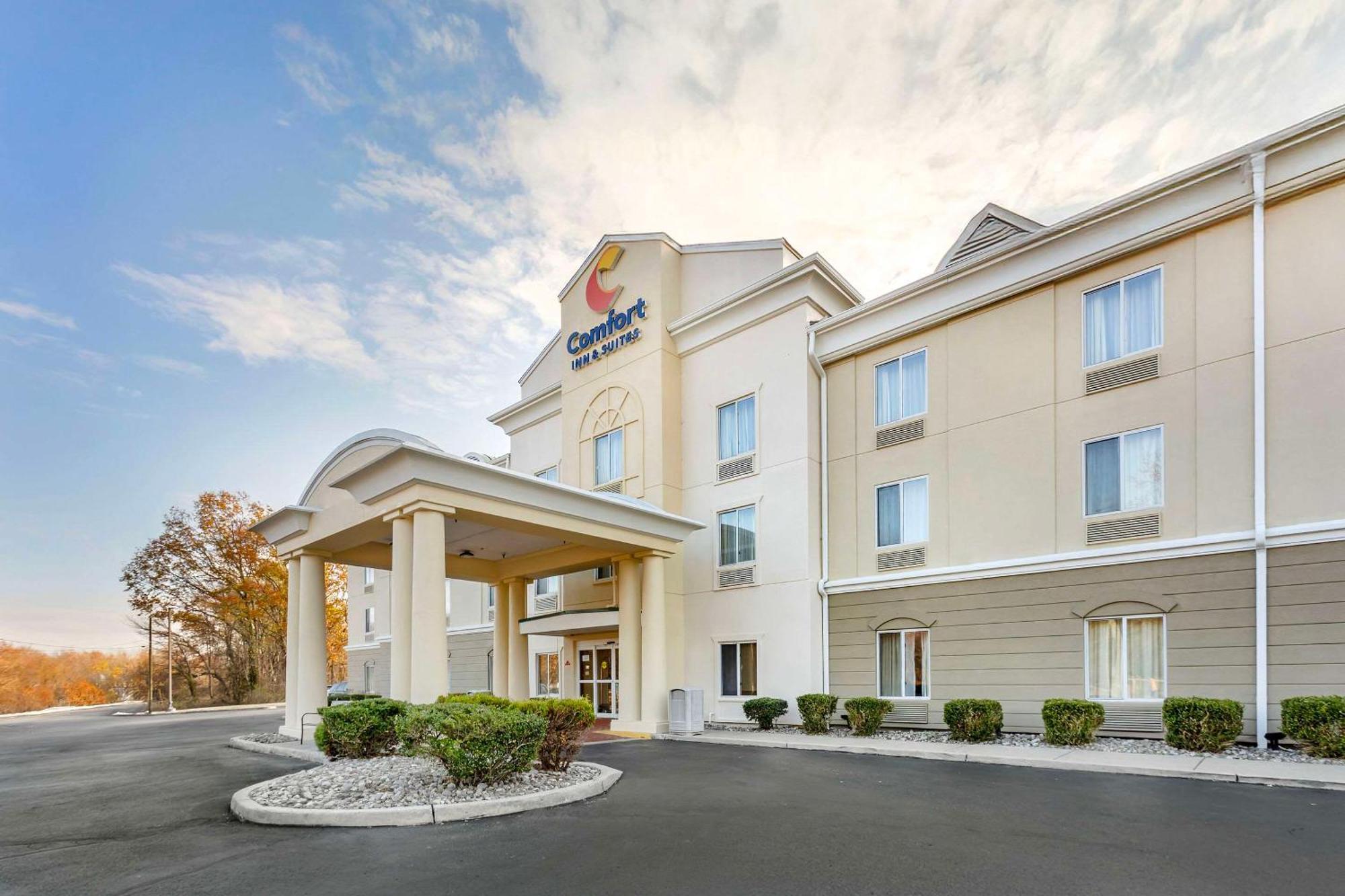 Comfort Inn & Suites Carneys Point Extérieur photo